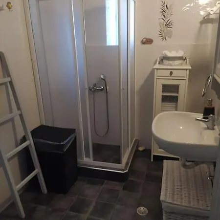 The House Of Manos And Helen