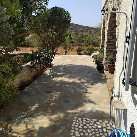 The House Of Manos And Helen * Aneratza