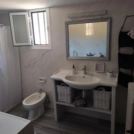 The House Of Manos And Helen