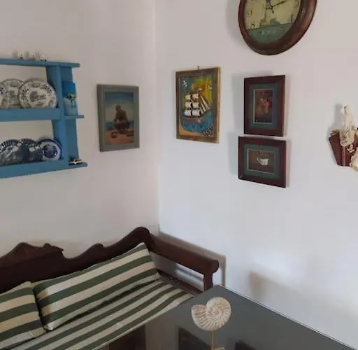 The House Of Manos And Helen * Aneratza